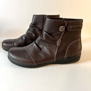 Clark’s cheyn zoe brown ankle boots side zip woman’s size 11 wide